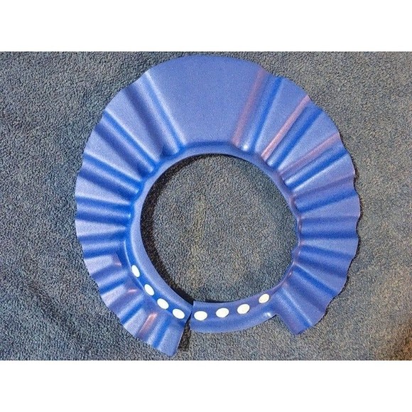 Baby's Hair Wash Hat Shampoo Shower Cap - Picture 3 of 3